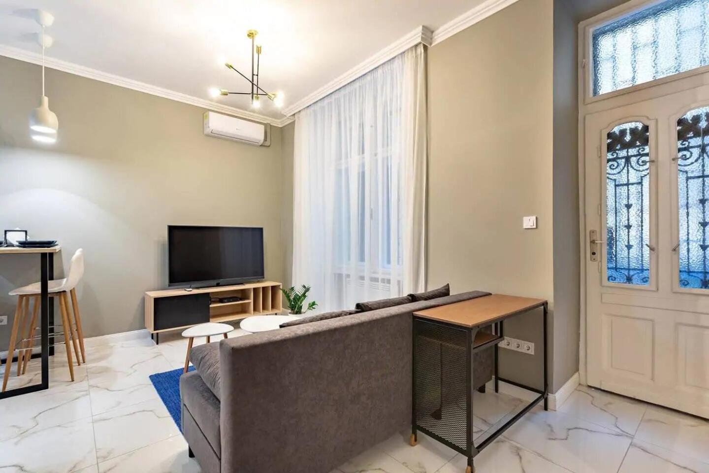 Luxurious Apartment In The Heart Of Budapest Exterior foto